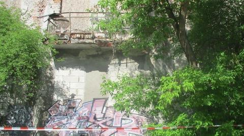 W jednym z budynków przy ulicy Krypskiej urwał się balkon