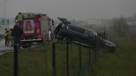 Samochód wpadł w poślizg na trasie S2