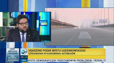 Pod mostem biegły sieci światłowodowe