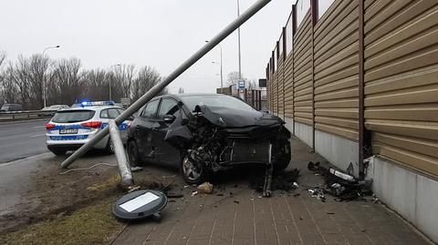 Zderzenie dwóch samochodów przy Wale Miedzeszyńskim