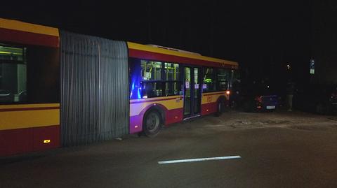 Zderzenie autobusu z samochodami w Rembertowie