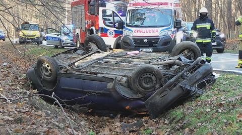 Samochód wjechał do rowu na wojewódzkiej "720"