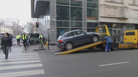 Bus wjechał w kino 