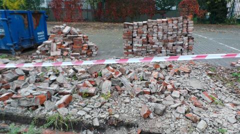 Trwa rozbiórka muru przy dawnym Umschlagplatz na Muranowie