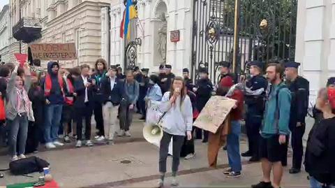 Demonstracji towarzyszą okrzyki