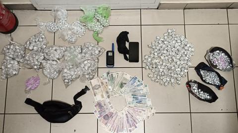 Zatrzymali dwie osoby, przejęli narkotyki o wartości 1,7 miliona złotych