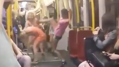 Brutalna bójka w tramwaju