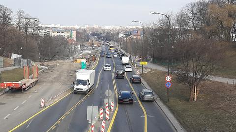 Kierowcy łamiący przepisy na Trasie Łazienkowskiej (wideo z 15.03.2022)