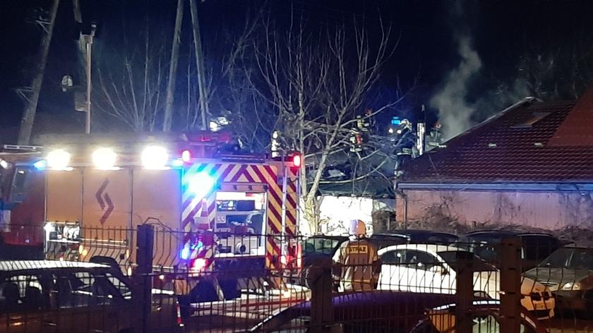 Pożar warsztatu samochodowego w Łomiankach 