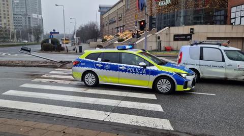 Pijany kierowca staranował słup sygnalizacji świetlnej