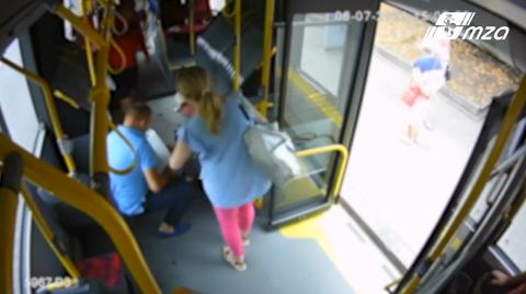 Pasażerka doznała krwotoku w autobusie linii numer 116