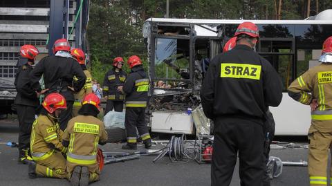 Jedna osoba nie żyje, osiem zostało rannych w wypadku z udziałem autobusu i ciężarówki