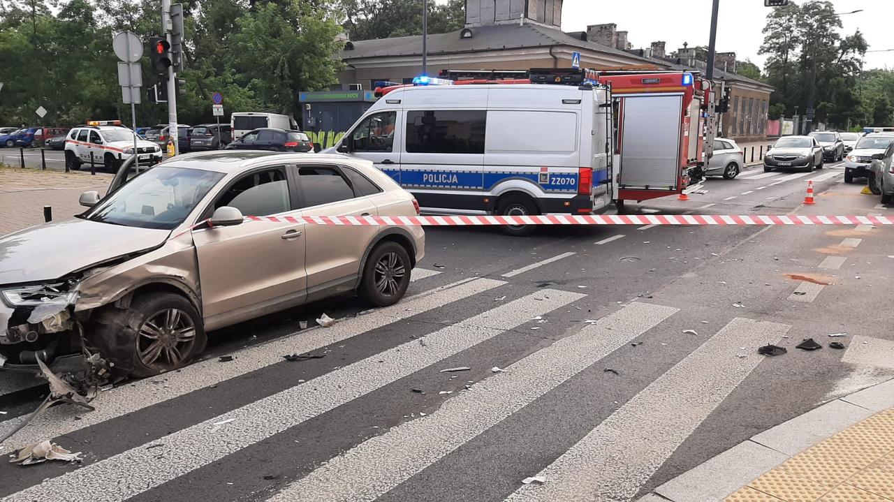 Warszawa. Wypadek na Grochowskiej. Według policji jeden z ...