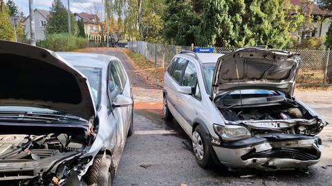 Zderzenie dwóch aut w podwarszawskim Milanówku 