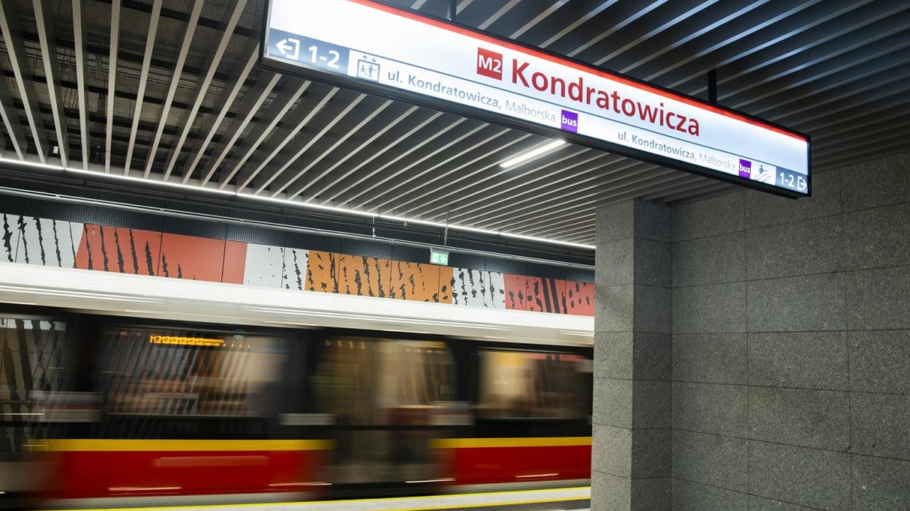 Utrudnienia w metrze. Pociągi nie dojeżdżały na Bródno