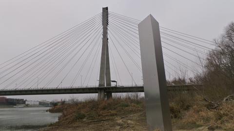 Monolit pod mostem Świętokrzyskim