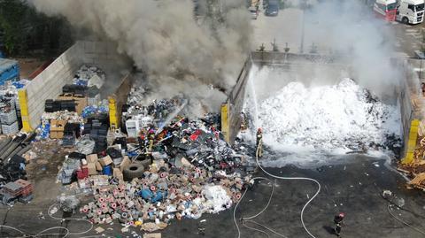 Pożar hałdy śmieci na Targówku 