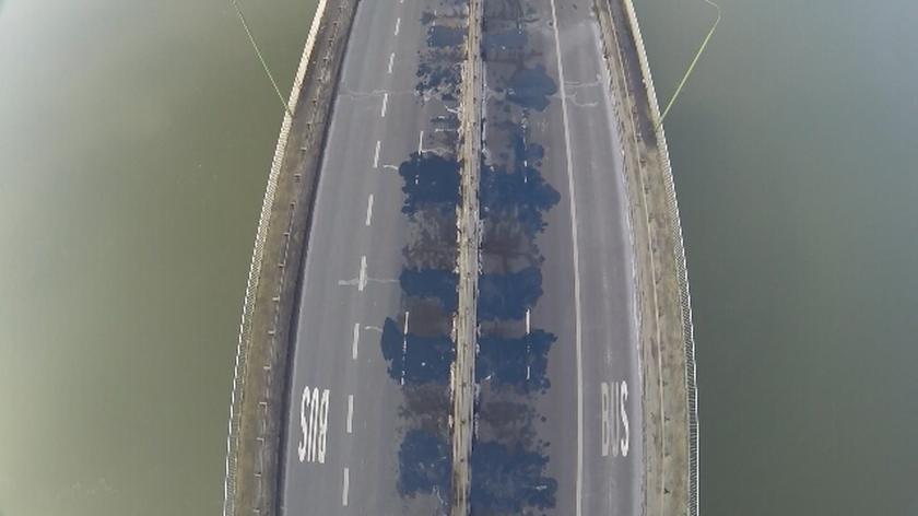 Most po pożarze - nagranie z drona