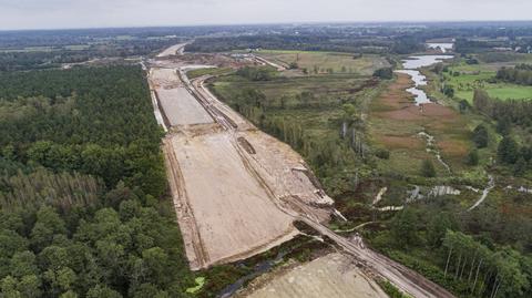 Budowa S7  na odcinku Lesznowola - Tarczyn Północ (film z września 2020)