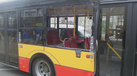 Zderzenie autobusów przy metrze