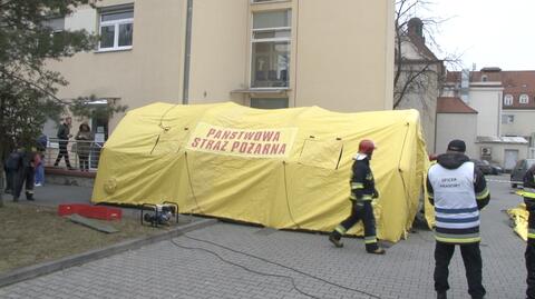 Żółte namioty stanęły przed opolskim szpitalem